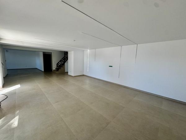 Maison 154 m2 6 pièces avec jardin Camaret-sur-Aigues (84850)