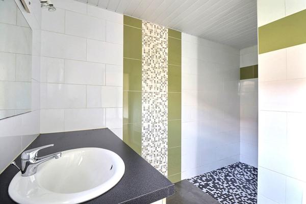 APPARTEMENT REZ DE JARDIN / DEPENDANCE