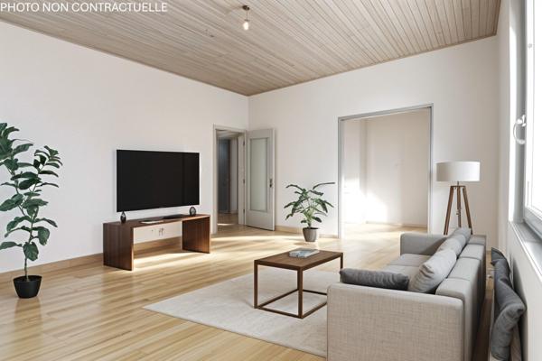 APPARTEMENT REZ DE JARDIN / DEPENDANCE