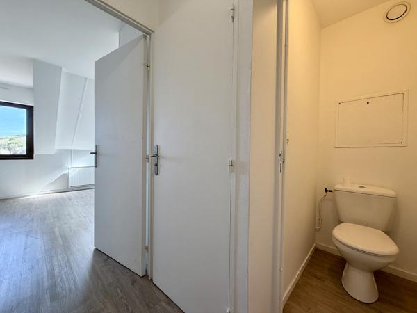 Vente                                                      Appartement
                        
                     1 pièces                      26 m2                     à La Ferté-sous-Jouarre
