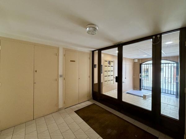 Vente                                                      Appartement
                        
                     1 pièces                      26 m2                     à La Ferté-sous-Jouarre