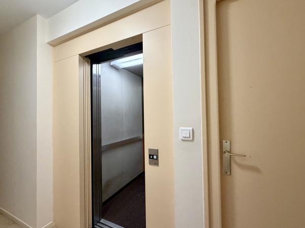 Vente                                                      Appartement
                        
                     1 pièces                      26 m2                     à La Ferté-sous-Jouarre