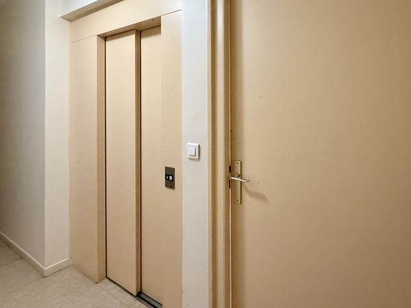 Vente                                                      Appartement
                        
                     1 pièces                      26 m2                     à La Ferté-sous-Jouarre