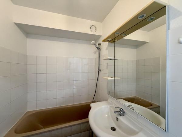 Vente                                                      Appartement
                        
                     1 pièces                      26 m2                     à La Ferté-sous-Jouarre
