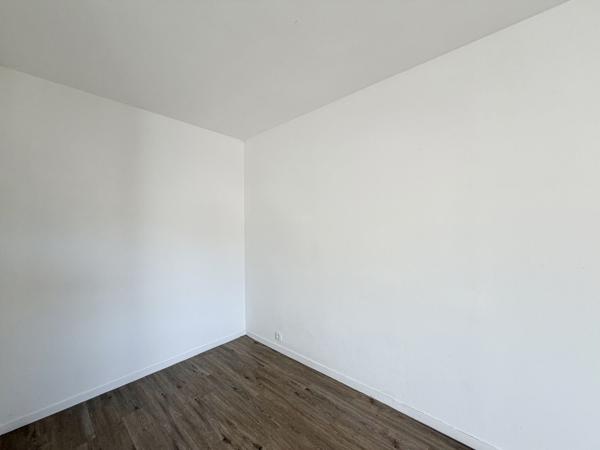 Vente                                                      Appartement
                        
                     1 pièces                      26 m2                     à La Ferté-sous-Jouarre