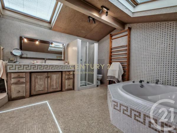 Maison à vendre  5 pièces - 233 m2 ST JEAN DE VEDAS - 34