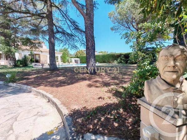 Maison à vendre  5 pièces - 233 m2 ST JEAN DE VEDAS - 34