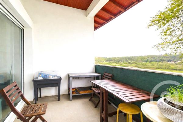 Appartement F4 à vendre  4 pièces - 84,44 m2 LARRESSORE - 64