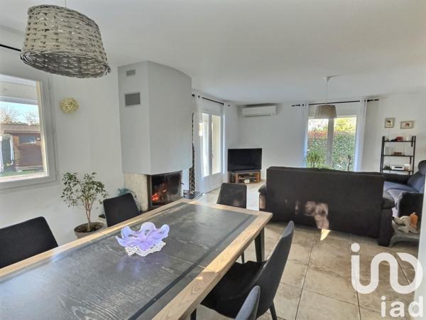 Maison traditionnelle 5 pièces de 105 m² à Saint-Paul-en-Born (40200)