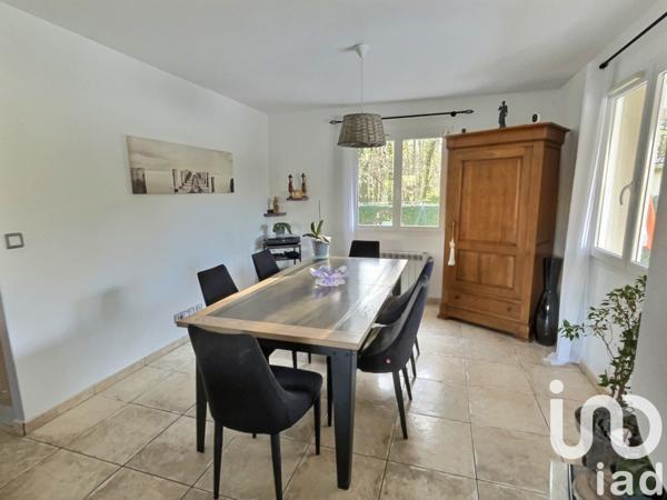 Maison traditionnelle 5 pièces de 105 m² à Saint-Paul-en-Born (40200)