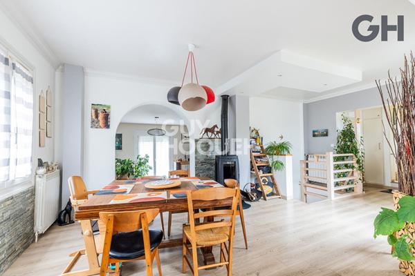 CHARMANTE MAISON FAMILIALE DE 7 PIECES (147.75m²) À ETIOLLES