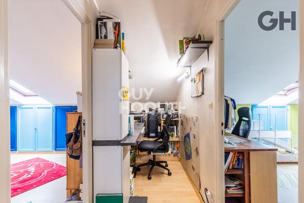 CHARMANTE MAISON FAMILIALE DE 7 PIECES (147.75m²) À ETIOLLES