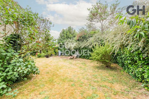 CHARMANTE MAISON FAMILIALE DE 7 PIECES (147.75m²) À ETIOLLES