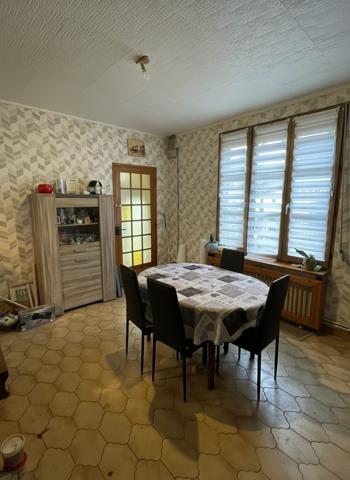 Maison 4 chambres Garage et Bâtiment