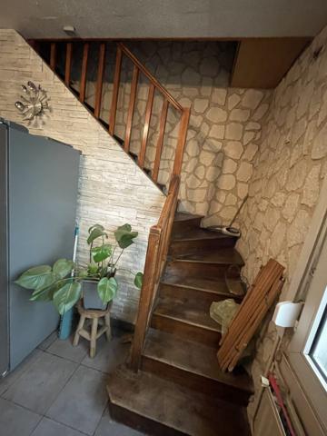 Maison 4 chambres Garage et Bâtiment