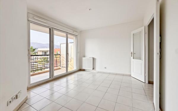 Appartement à vendre    1 pièce • 24,70 m2 Nice