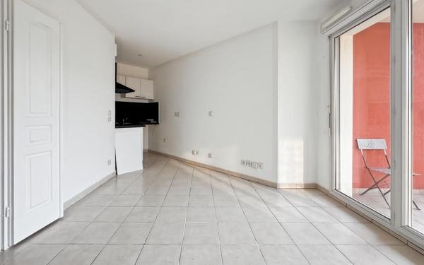 Appartement à vendre    1 pièce • 24,70 m2 Nice