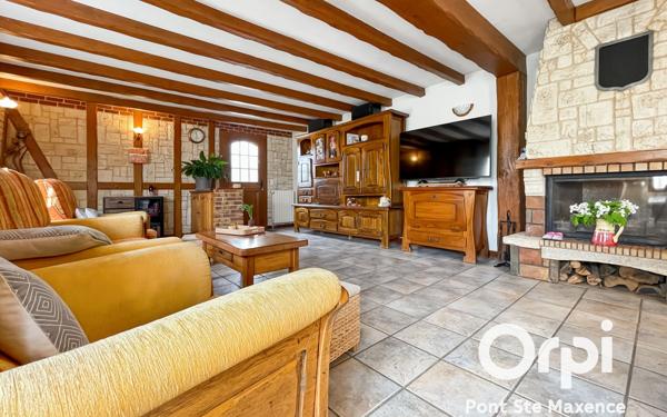 Maison à vendre    6 pièces • 218 m2 Pontpoint