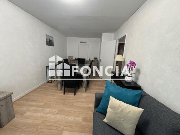 Location Appartement 5 pièces 95.23 m² - 4 Rue du Pont Colbert Versailles 78000