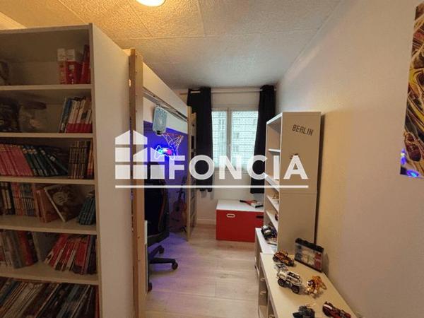 Location Appartement 5 pièces 95.23 m² - 4 Rue du Pont Colbert Versailles 78000