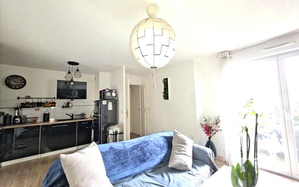 Appartement à vendre    2 pièces •  Chanteloup-les-Vignes