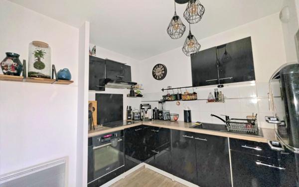 Appartement à vendre    2 pièces •  Chanteloup-les-Vignes