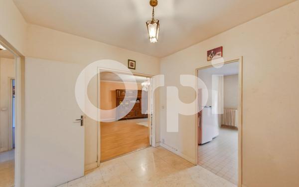 Appartement à vendre    4 pièces • 92 m2 Senlis