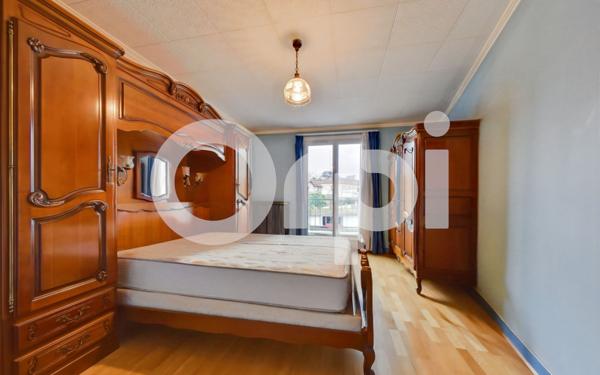 Appartement à vendre    4 pièces • 92 m2 Senlis