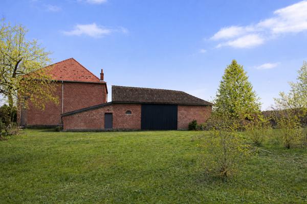Laventie (62840) Bâtisse type Fermette - 240m² + 60m² - LIMITE FLEURBAIX