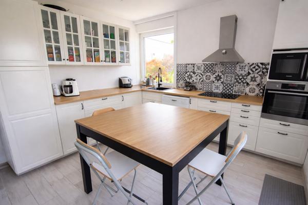 Laventie (62840) Bâtisse type Fermette - 240m² + 60m² - LIMITE FLEURBAIX
