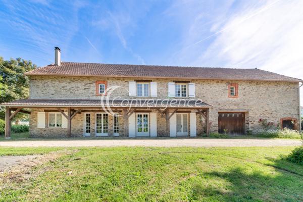 Maison
                                                                                                                                                                                                                                                                                                                        8 pièce(s)                                                                                                                                                                                                          5 chambre(s)                                                                                                                                                                                                          257  m²