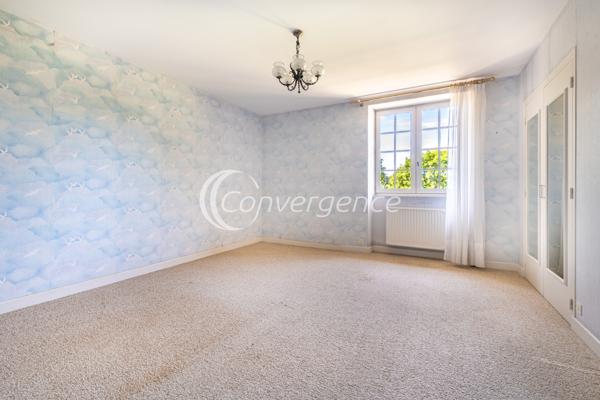 Maison
                                                                                                                                                                                                                                                                                                                        8 pièce(s)                                                                                                                                                                                                          5 chambre(s)                                                                                                                                                                                                          257  m²