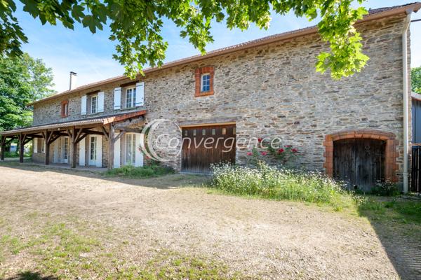 Maison
                                                                                                                                                                                                                                                                                                                        8 pièce(s)                                                                                                                                                                                                          5 chambre(s)                                                                                                                                                                                                          257  m²
