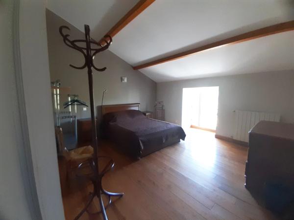 Propriete à vendre 12 pièces CAHORS (46)