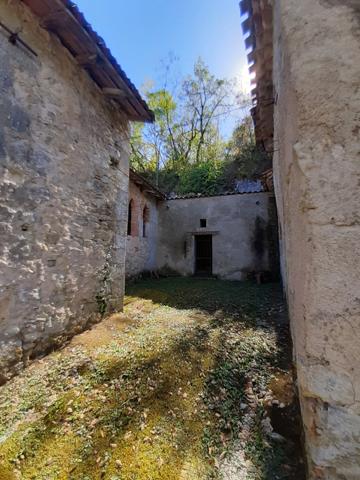 Propriete à vendre 12 pièces CAHORS (46)