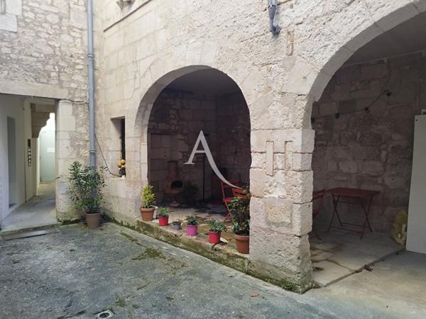 Saintes ? Quartier Saint-Pierre - Appartement 2 pièces 48 m²