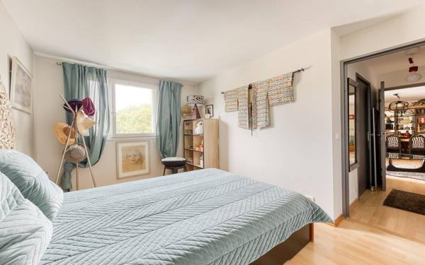 Appartement à vendre    3 pièces •  Roissy-en-Brie