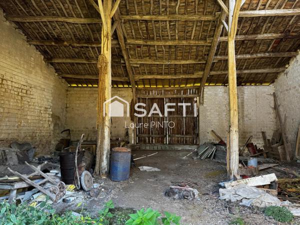 Maison à rénover, grange, grand terrain à 30' Reims