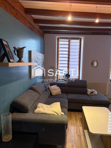 Idéalement situé, cet appartement vous offre un cadre de vie agréable au quotidien