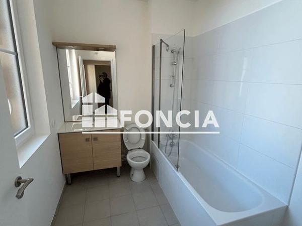 Location Appartement 4 pièces 82.2 m² - 5 BOULEVARD JULES FERRY Louviers 27400