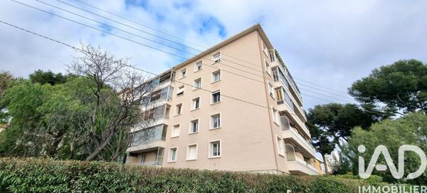 Location appartement 3 pièces 59 m² Toulon