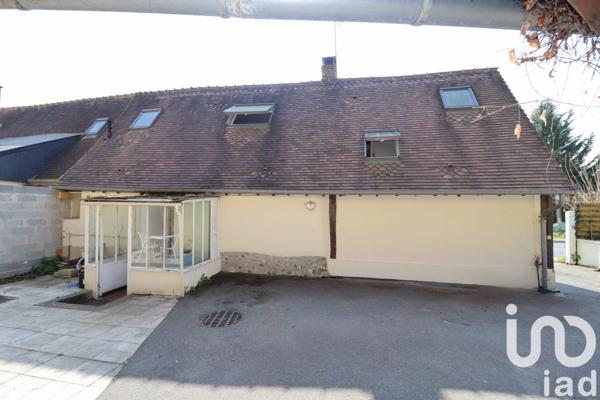 Longère 3 pièces de 66 m² à Arnières-sur-Iton (27180)