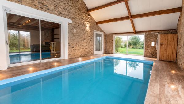 Maison familiale 5 chambres avec piscine ? Saint-Étienne-de-Montluc
