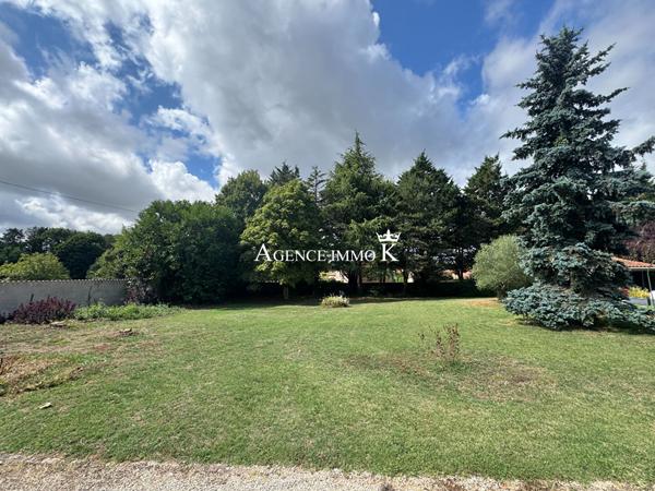 Terrain constructible Buxerolles de 803 m2 , Buxerolles
