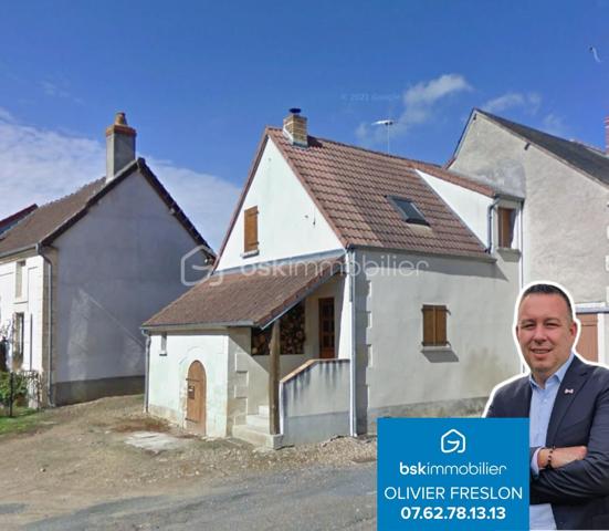 Magnifique Maison de village mitoyenne à Pougues Les Eaux.

Située dans un coin calme et prisé, à deux pas des commerces, commodités et écoles de la jolie commune de Pougues les Eaux, nous vous présentons cette magnifique maison de village entièrement rénovée, d'une superficie habitable de 94m², comprenant 3 pièces, dont un salon séjour, une cuisine indépendante aménagée et équipée et un wc au rez-de-chaussée, mais aussi 2 chambres, salle de bain et wc indépendant à l'étage.

Cette maison dispose d'une entrée sur une grande pièce de vie aménagée en salon et séjour de 27m² qui présente une belle cheminée pour de belles soirées au coin du feu. Elle propose une grande cuisine indépendante, aménagée et équipée  de 16m² dont la porte fenêtre donne sur une terrasse.
Le rez-de-chaussée se complète d'un wc indépendant .
Du salon, un escalier mène à l'étage, le palier propose une première chambre de 16m² avec placard penderie. L'étage dispose d'un wc indépendant, une grande salle de bain, ainsi qu'une autre chambres de 14 m².

Tous les sols de cette maison sont en parquet, elle propose une isolation de type double vitrage bois pour les huisseries et Alu pour la porte fenêtre avec volet roulant motorisé , et volet bois pour les autres fenêtres.

Elle dispose d'un chauffage type cheminée (insert bois) ou électrique, d'un ballon production d'eau chaude, des combles isolés de manière optimale et une toiture en tuiles mécaniques  terre cuite récentes en bon état.


Ce pavillon propose un assainissement type microstation récente.
Côté internet, il dispose de la fibre.

Les plus: La qualité générale du bien et son aménagement intérieur contemporain, sa belle rénovation, sa proximité avec toutes les écoles, commerces et commodités de la commune de Pougues les Eaux , sa pièce de vie de 27m² avec sa cheminée, sa cuisine aménagée et équipée, ses 2 chambres,

Photos supplémentaires disponibles sur BSK IMMOBILIER > Nos conseillers > Olivier FRESLON
Pour tout renseignement complémentaire ou pour une visite, contactez moi au 07.62.78.13.13.

Amoureux des maisons anciennes rénovées avec goût, cette maison est une opportunité rare à saisir, un vrai coup de cœur!