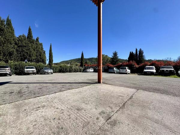 Vente Local commercial à Salernes