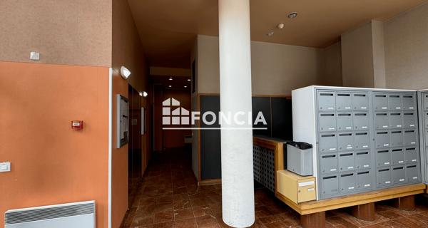 Location Studio 18.9 m² - ÉLancourt 78990