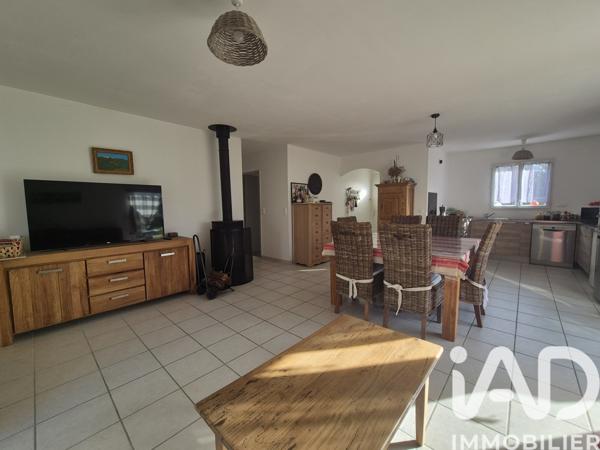 Maison à vendre 5 pièces 104 m² Saint-Just-Luzac