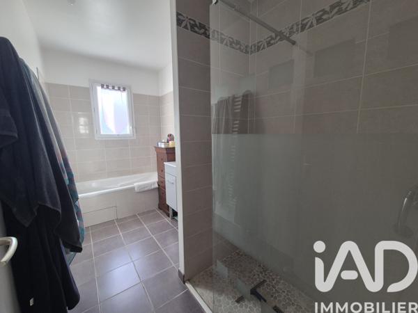 Maison à vendre 5 pièces 104 m² Saint-Just-Luzac