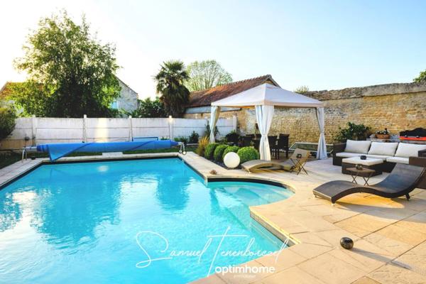 Maison de caractère en pierre avec piscine – 160 m² – ERNES (14270)